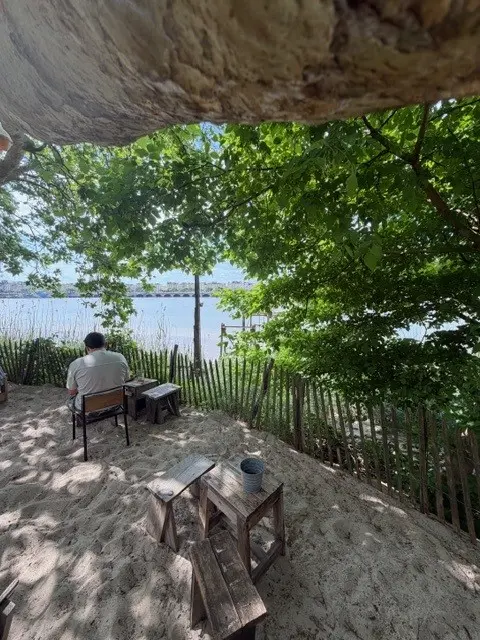 Lieu atypique au bord de la Garonne a Bordeaux
